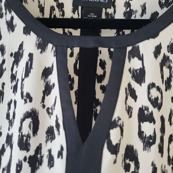 Catherines Leopard Blouse 0X (14/16) Black Lightweight Keyhole Slit Sleeve Satin - Picture 3 of 14